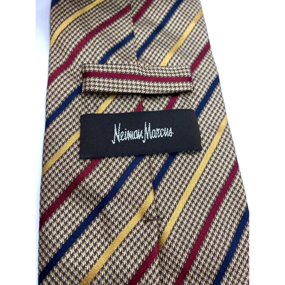 Neiman‎ Marcus Silk Tie Mens Tan Houndstooth Striped Blue Red Gold Made in Italy